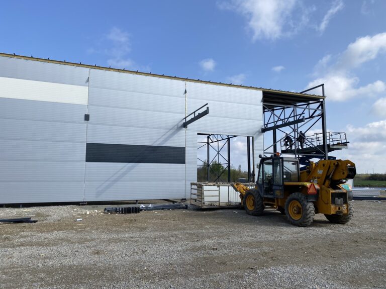 IMG-5effbdf4ab5106212767a93faba3810a-V